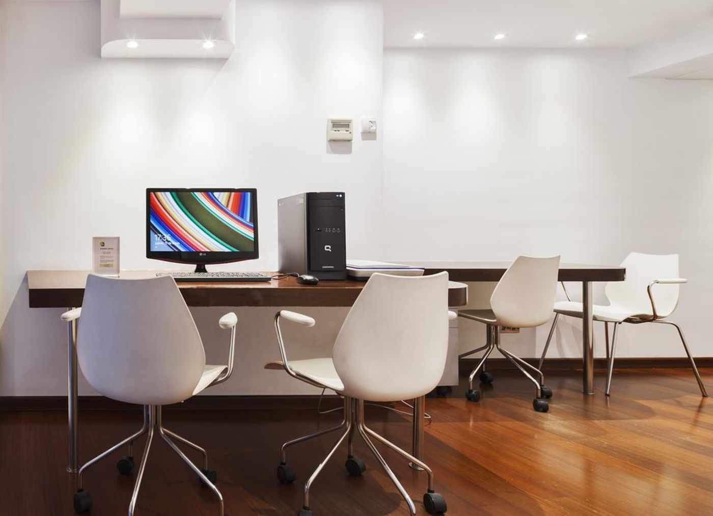 Hotel Nature Oviedo-Spain-OVIEDO-Lobby-7