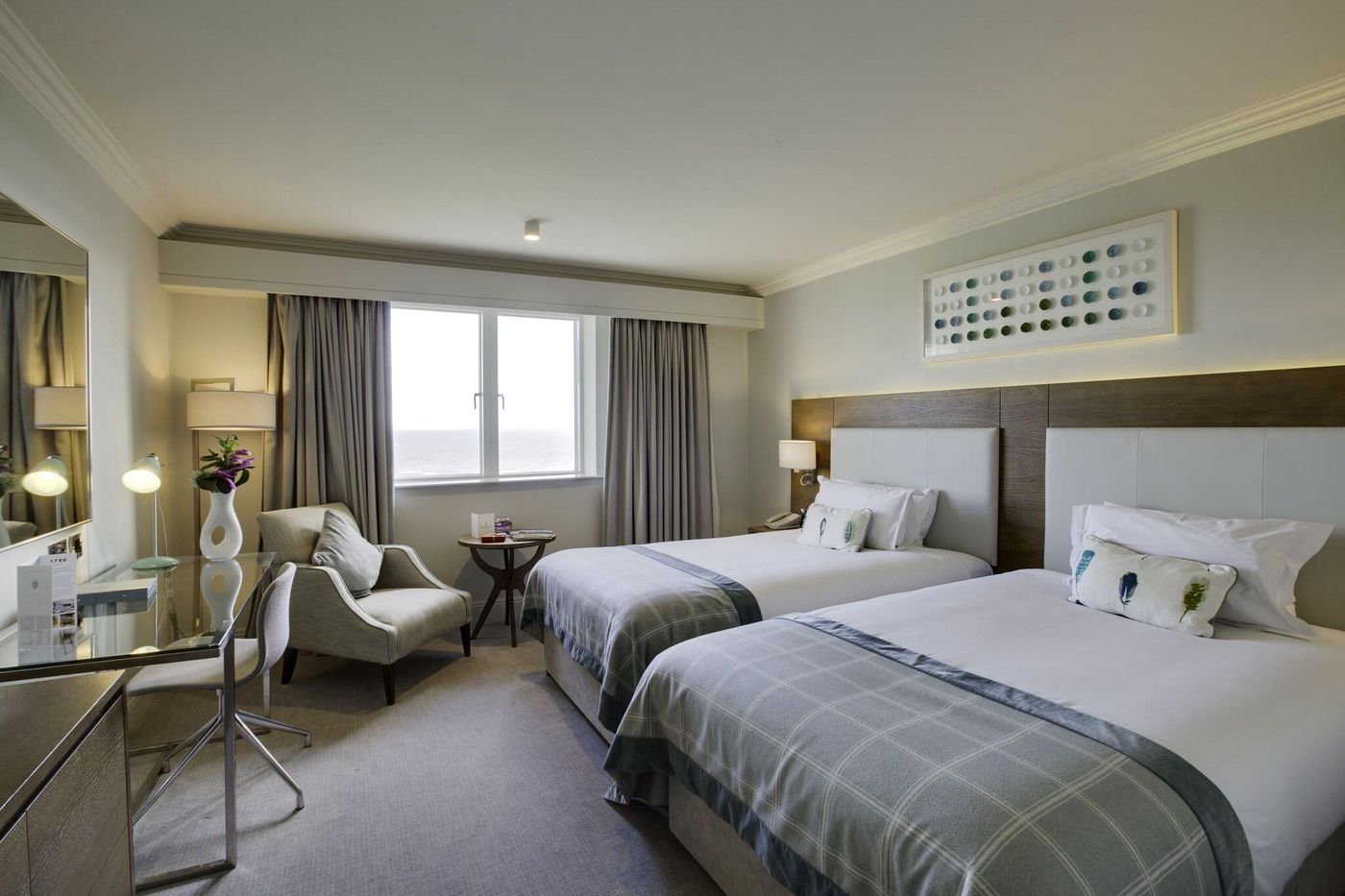 Portmarnock-Hotel-and-Golf-Links-Room-5