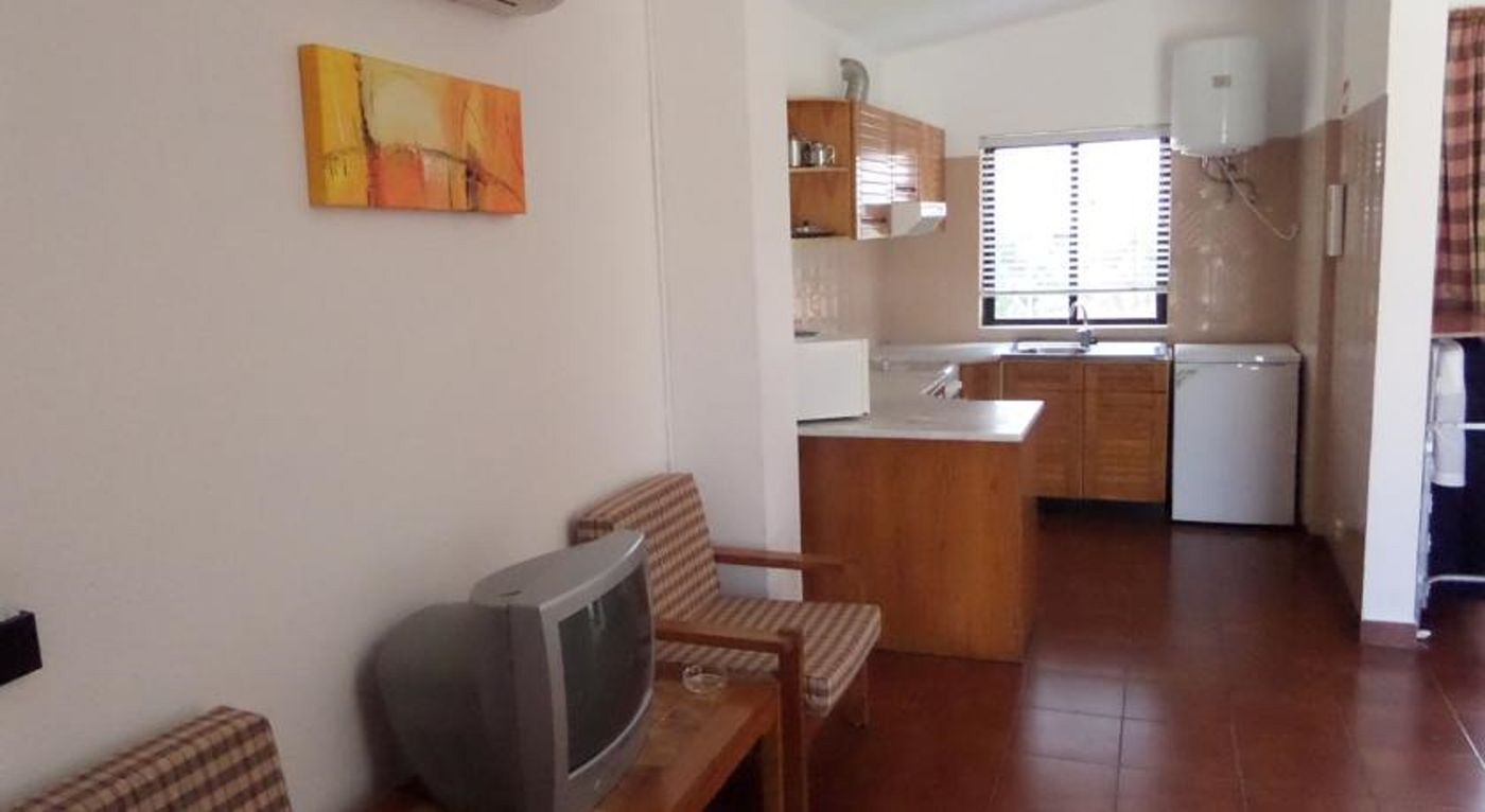 Clube-Alvorferias-Room-10