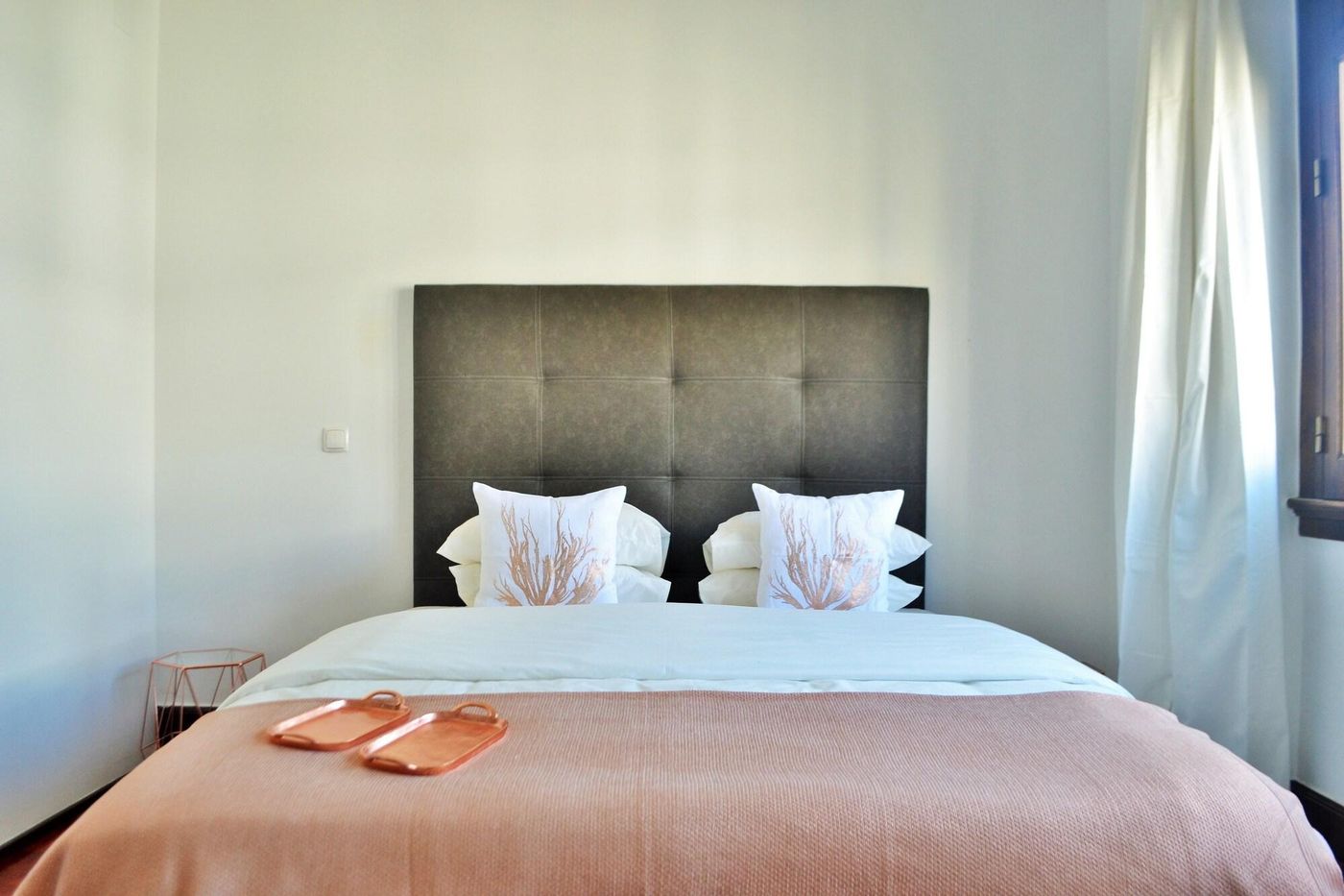 Feeling Eduardo Vii-Portugal-LISBON-Room-6