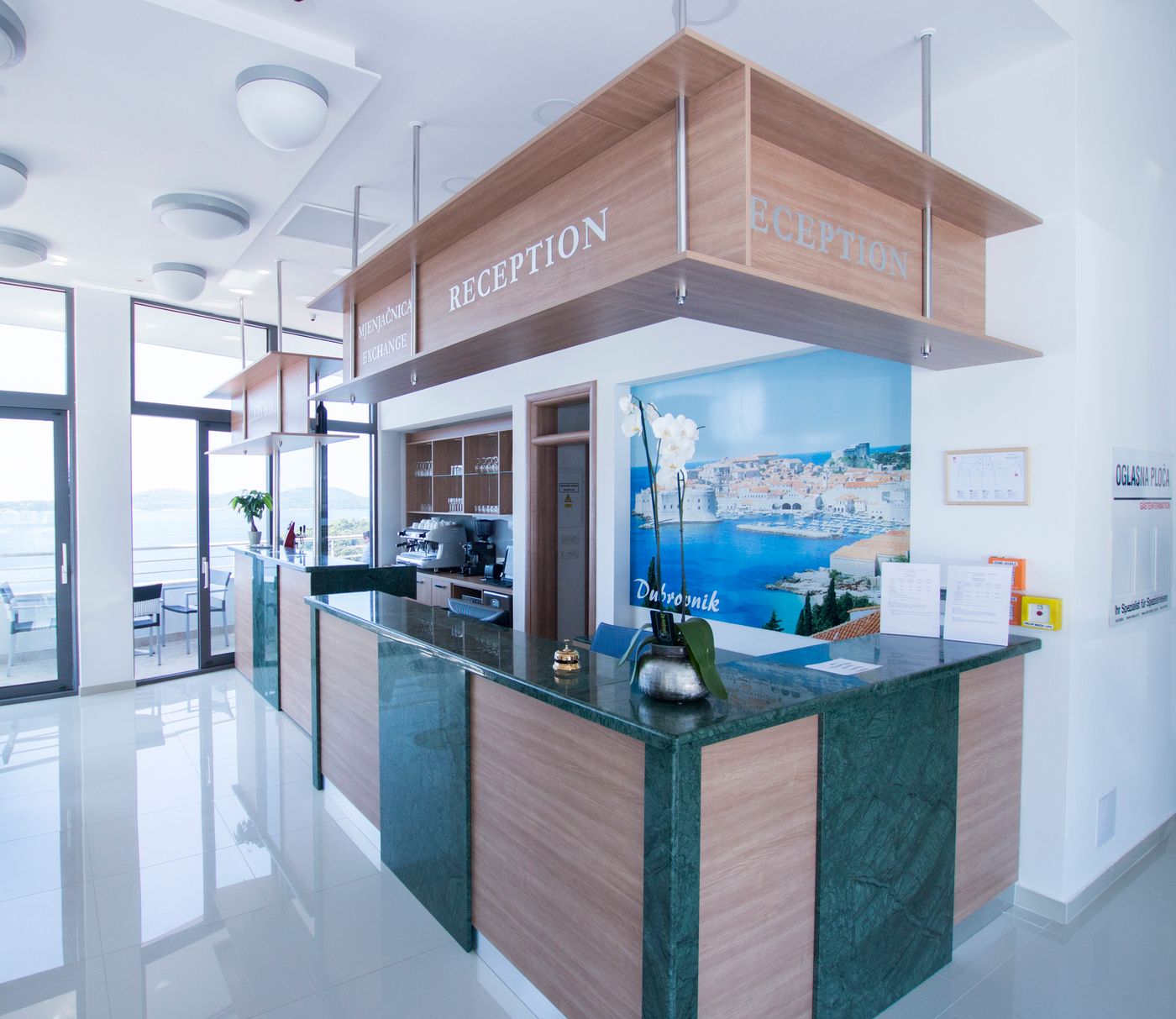 Hotel-Villa-Paradiso-2-Lobby-17