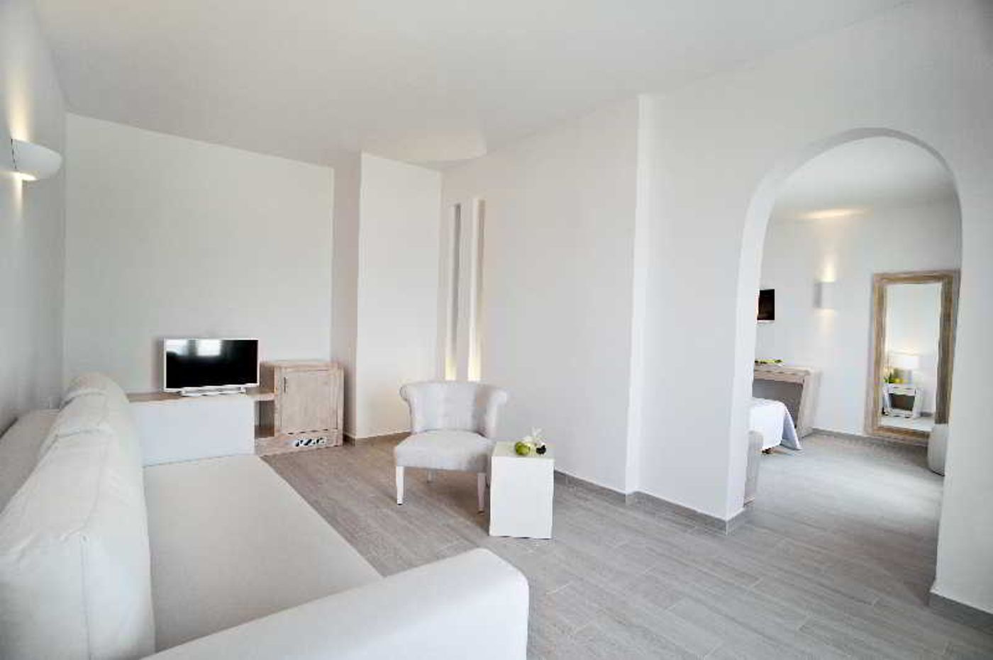 Santorini-Palace-Room-19