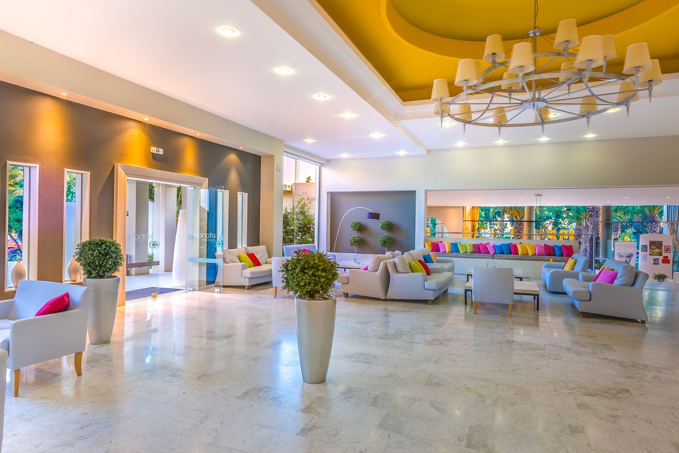 Kipriotis-Hippocrates-Hotel-Lobby-22