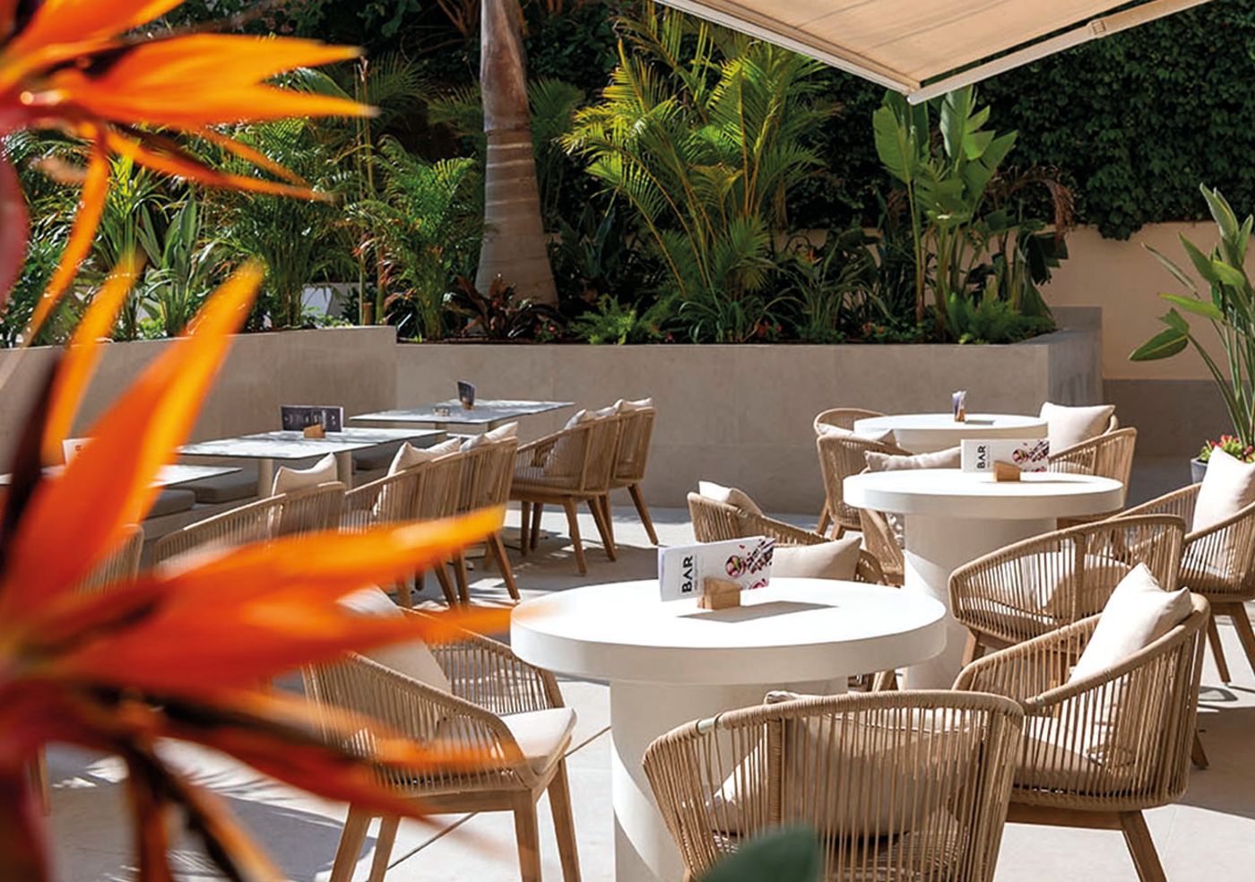 Aqua-Hotel-Promenade-Pool-3