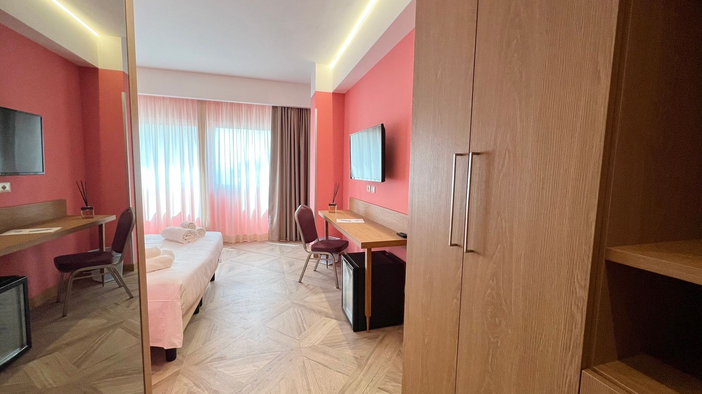 Catania-Sea-Palace-Hotel-Room-2