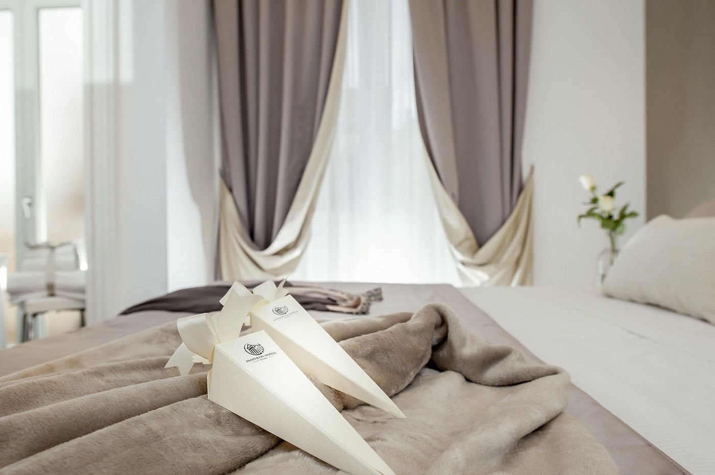 Vatican-Style-Room-39