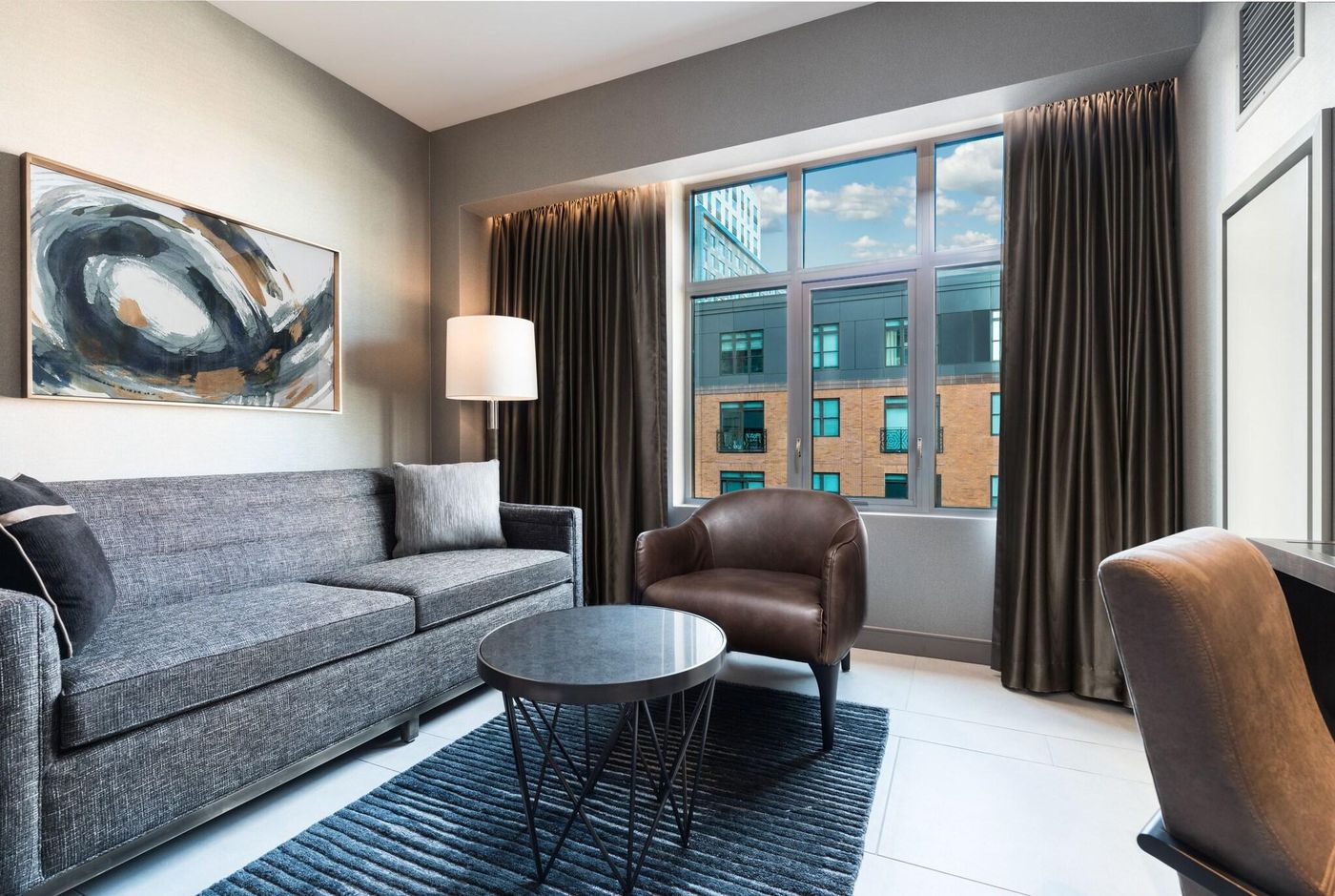 The-Row-Hotel-At-Assembly-Row--Autograph-Collectio-Room-8