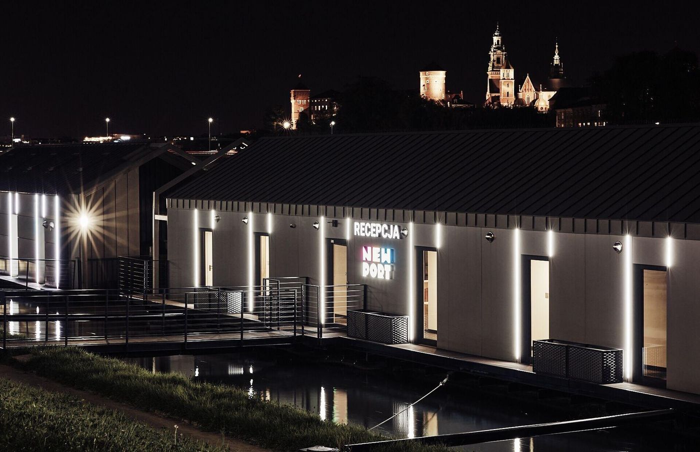 New-Port-Hotel-General-view-52