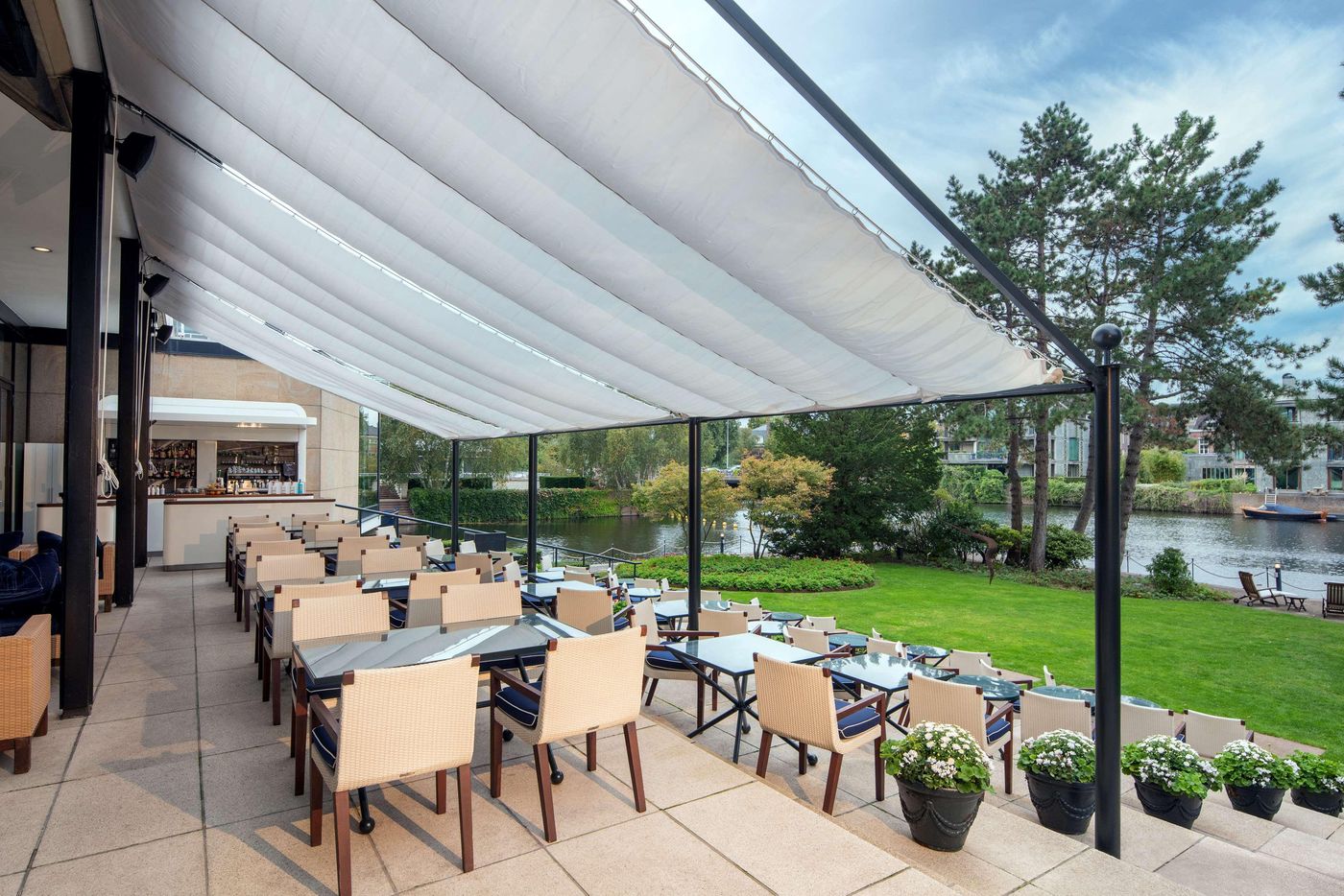 Hilton-Amsterdam-Restaurant-69