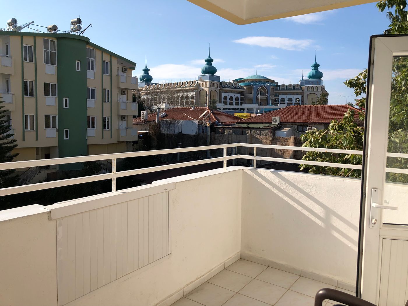 Melissa Garden Apart