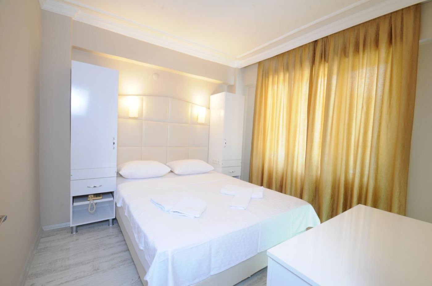 Varol Suites