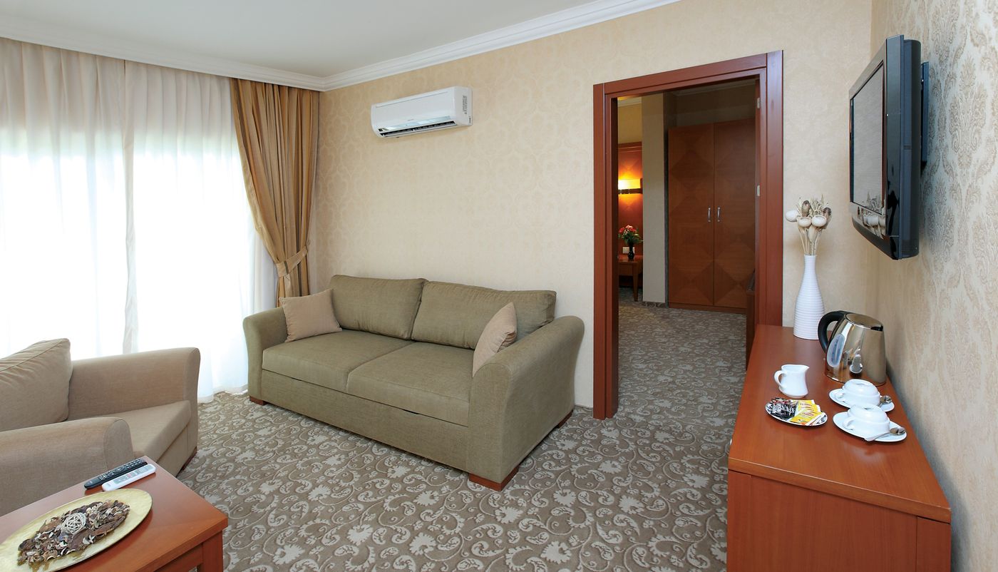 Julian-Club-Hotel-Room-22