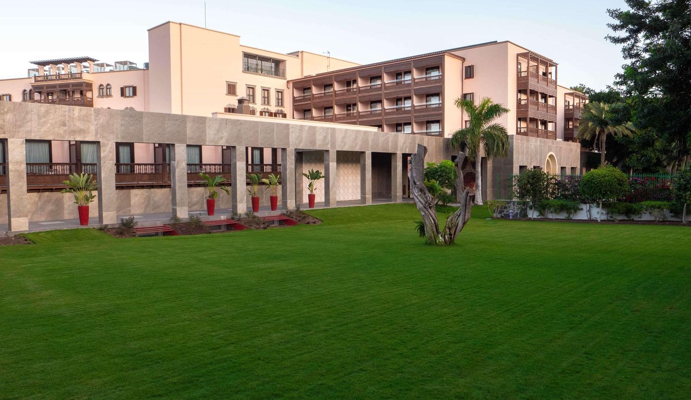 Santa-Catalina--a-Royal-Hideaway-Hotel---General-view-11