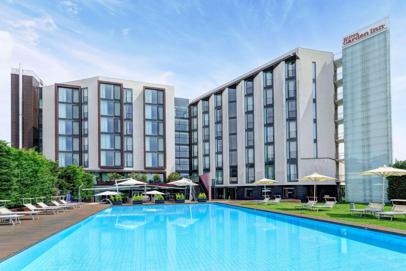 Hilton-Garden-Inn-Venice-Mestre-San-Giuliano-Pool-44