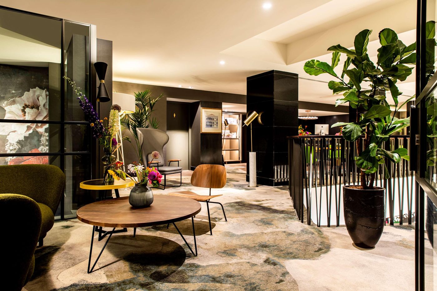 NH-Collection-Amsterdam-Flower-Market-General-view-3