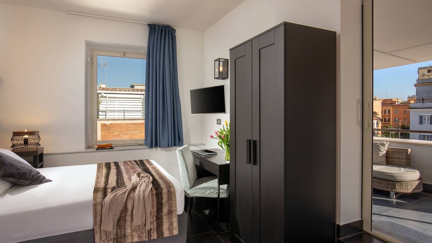 Fragance St Peter Hotel