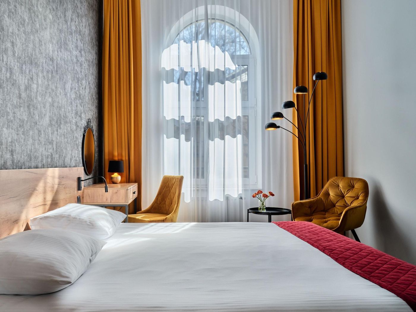 1891-Garni-Hotel-Room-16