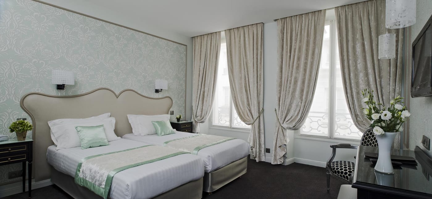 Hotel-Saint-Petersbourg-Opera---Spa-Room-34