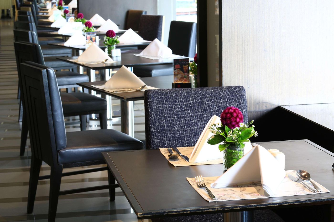 Amaranth-Suvarnabhumi-Hotel-Restaurant-22