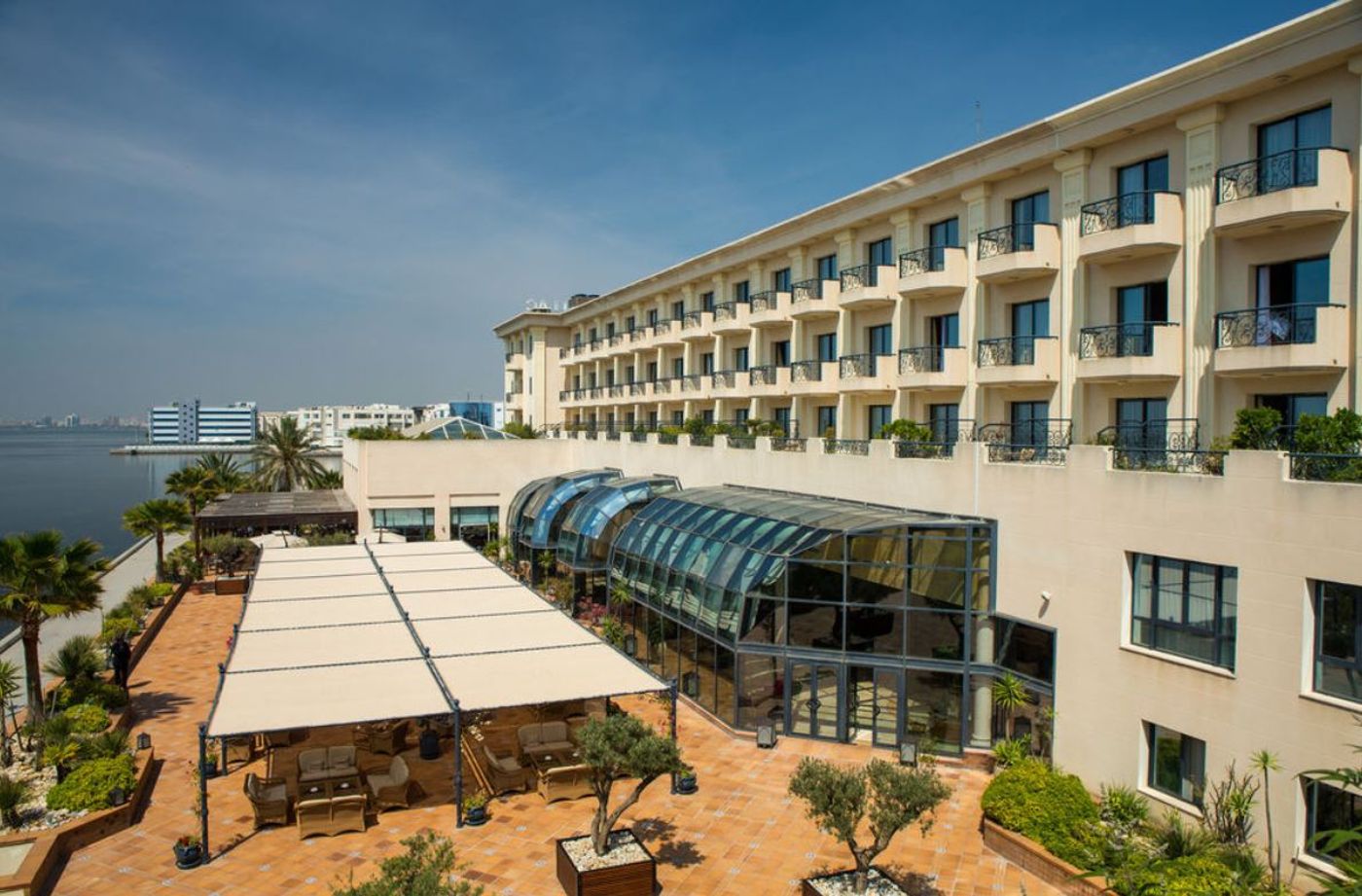 Concorde-Les-Berges-du-Lac-Terrace-1