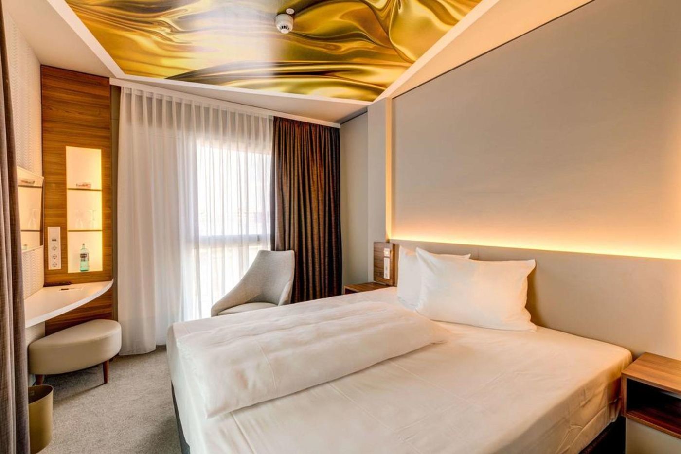 Hey-Lou-Hotel-Monheim-am-Rhein-Room-7