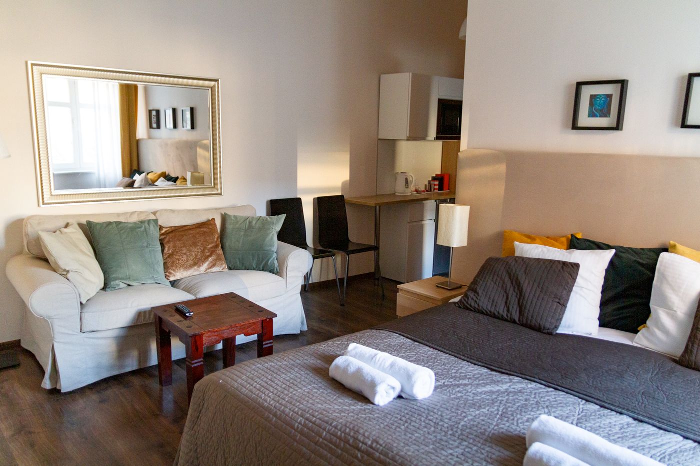 Lounge-Apartments-General-view-13