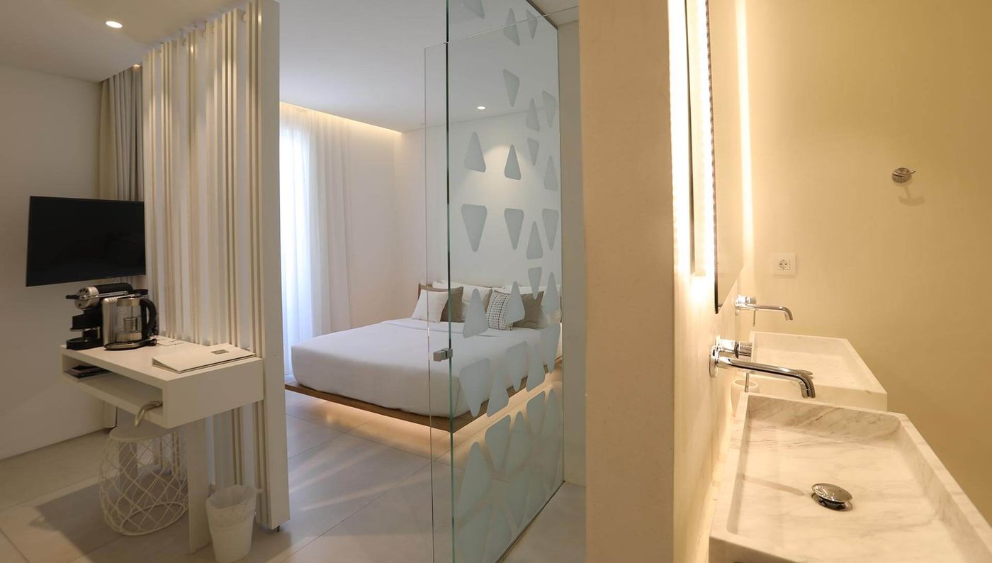 Mykonos Dove Beach Hotel