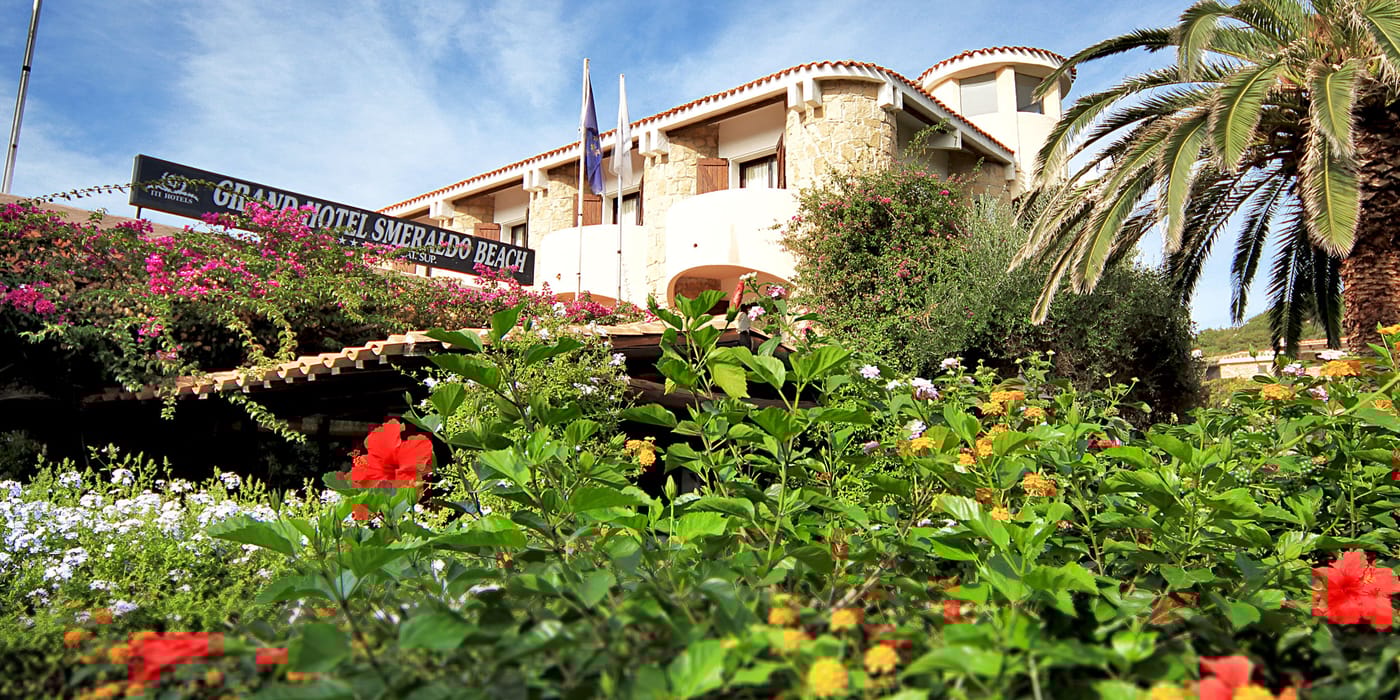 Grand-Hotel-Smeraldo-Beach-General-view-8