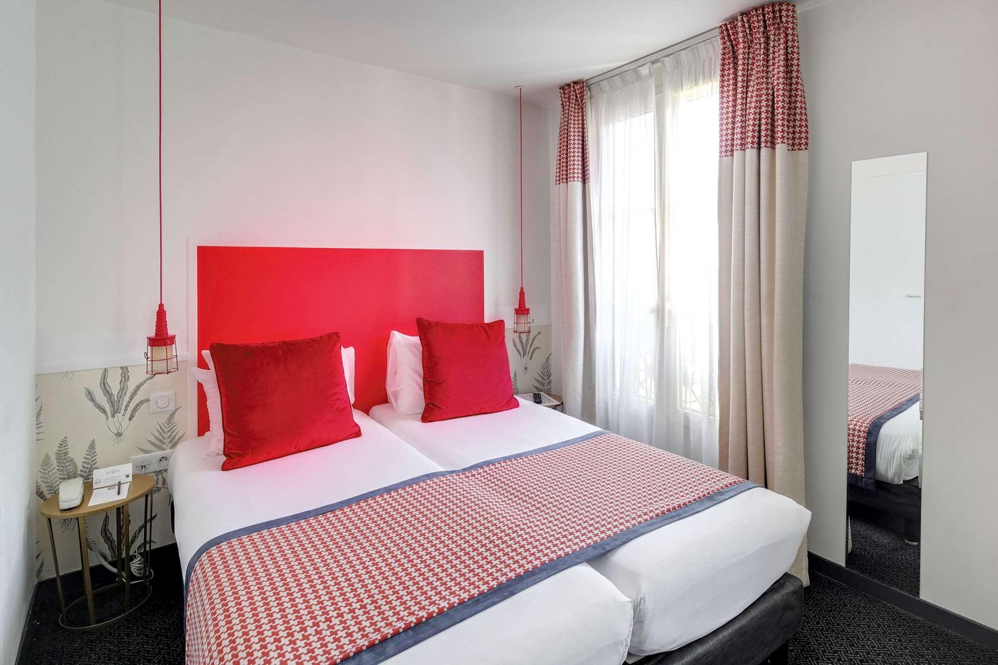 George-Astotel-Room-18