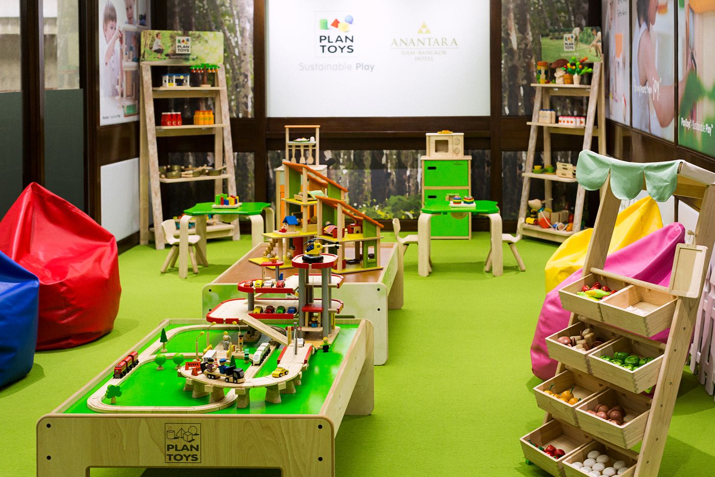 Anantara-Siam-Bangkok-Sports-and-Entertainment-76