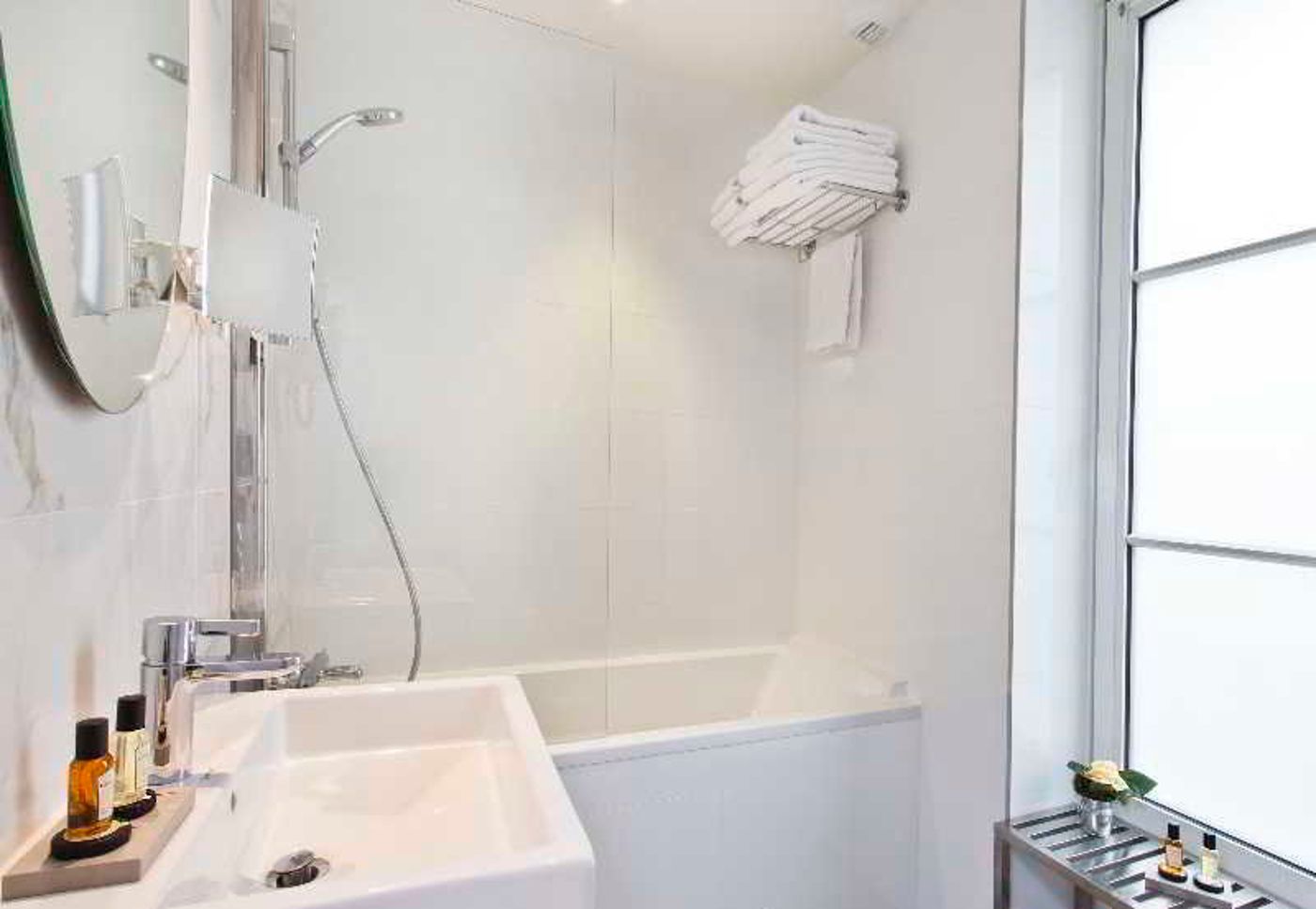 Longchamp-Elysees-Room-30