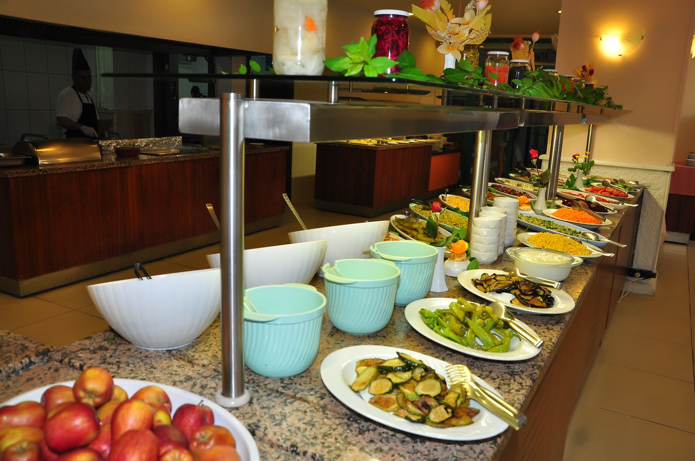 Cinar-Family-Suites-Restaurant-39