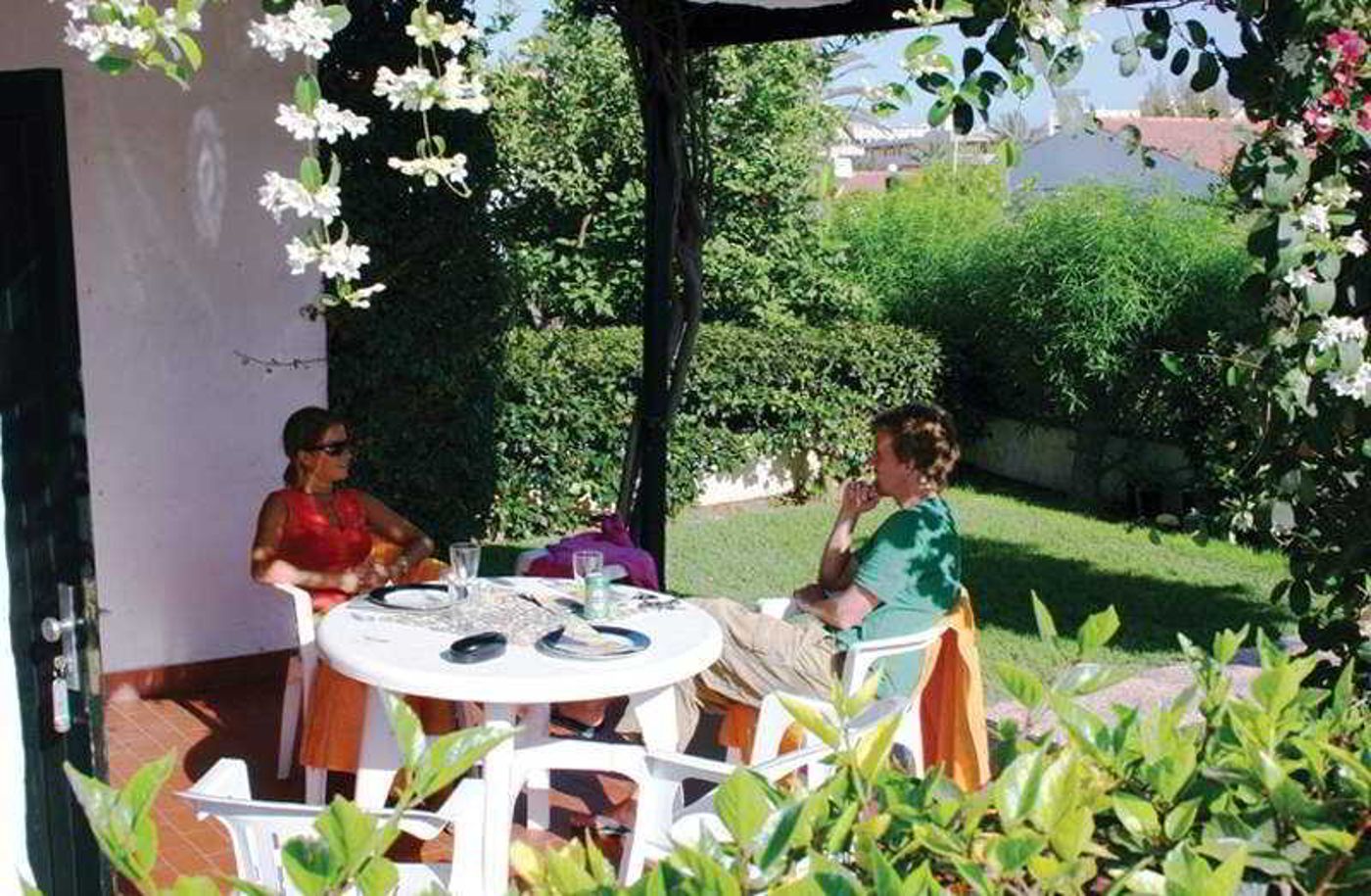 Bungalows-Las-Tartanas-III-Terrace-9