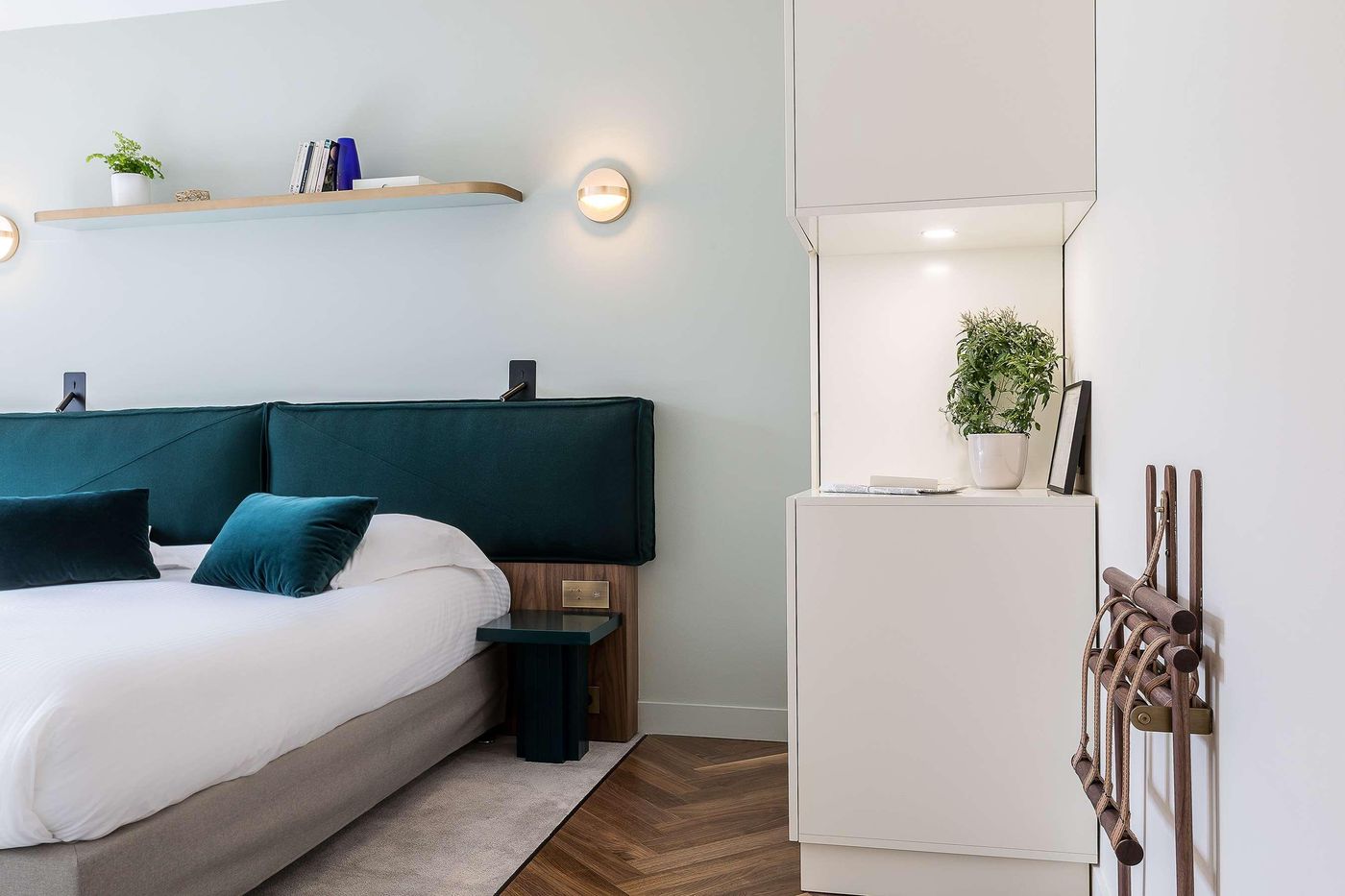 Le-Friedland-Room-16