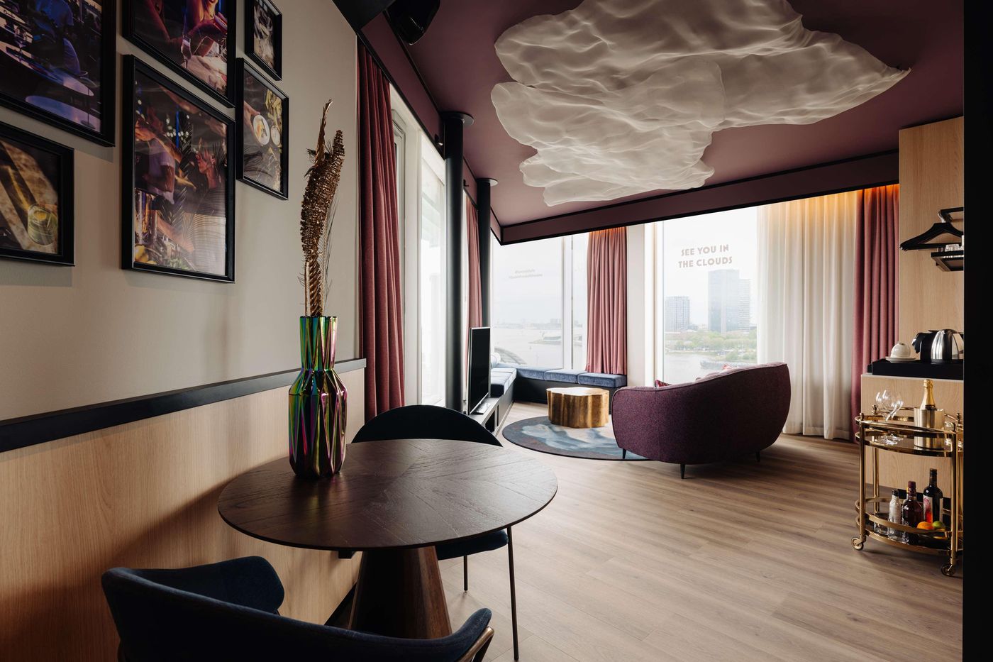 DoubleTree-by-Hilton-Amsterdam-Centraal-Station-Room-21