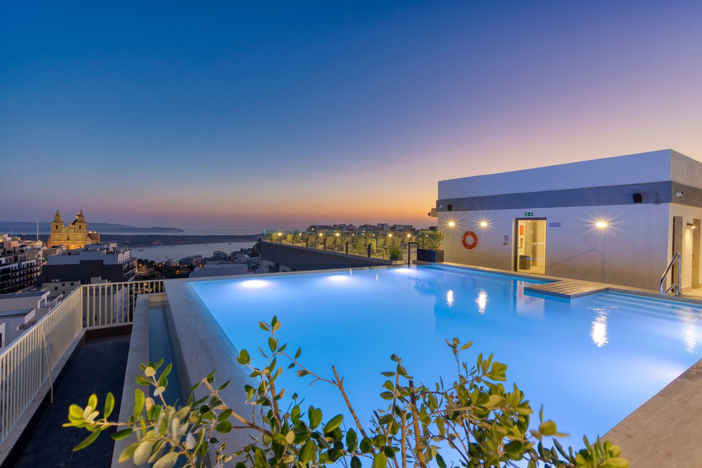 Solana-Hotel---Spa-Pool-10