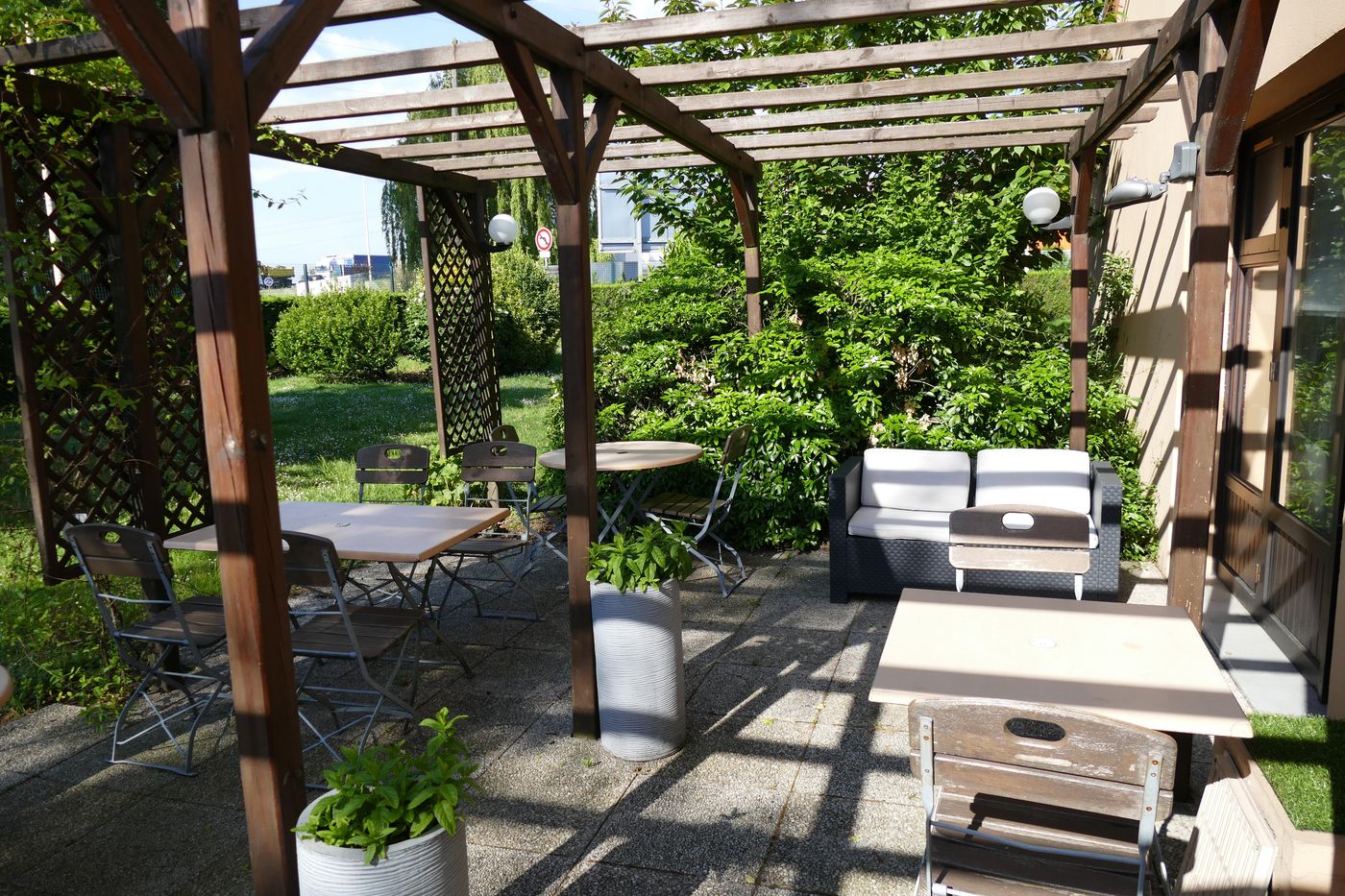 Kyriad Rouen Sud - Oissel-France-Saint-Étienne-Du-Rouvray-Terrace-9