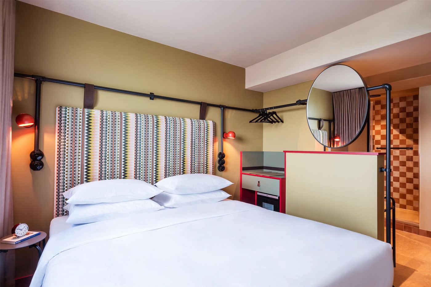 Me-and-All-Berlin-East-Side--part-of-JdV-by-Hyatt-Room-11