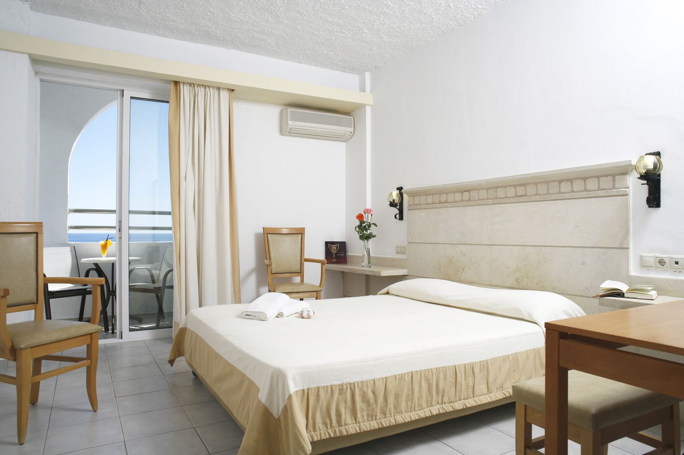 Glaros Beach Hotel