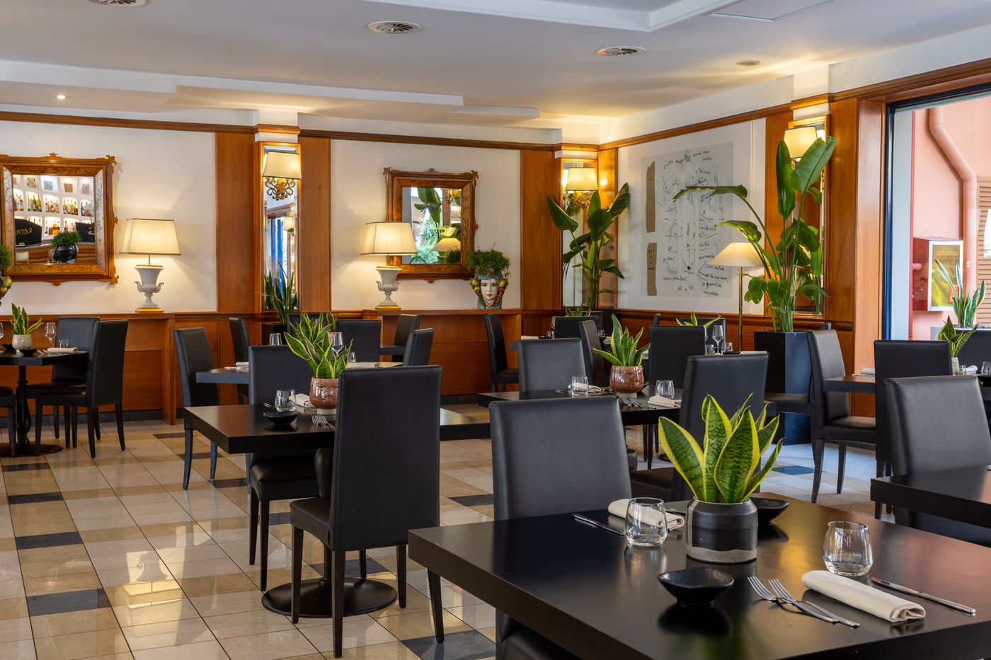 Grand-Hotel-Tiberio-Restaurant-24