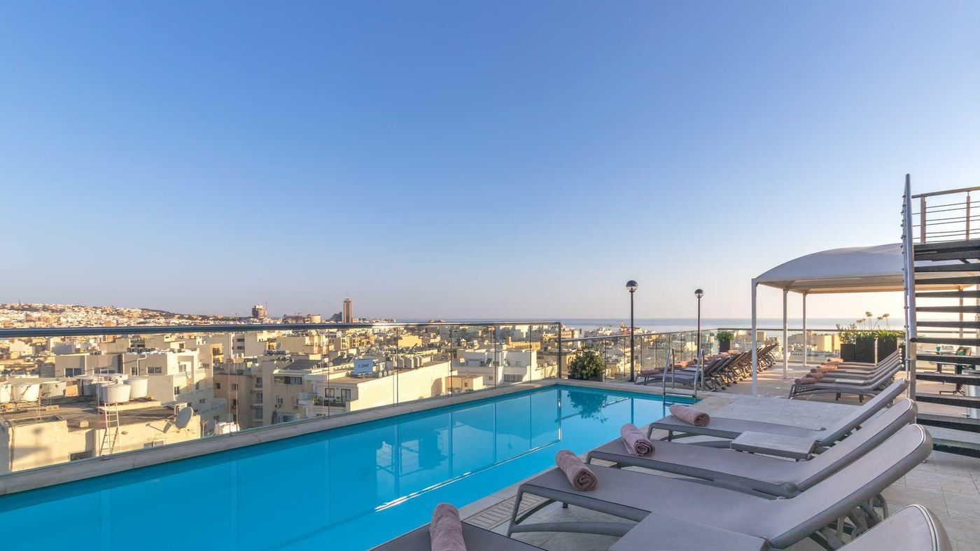 Palazzo-Capua-Pool-3