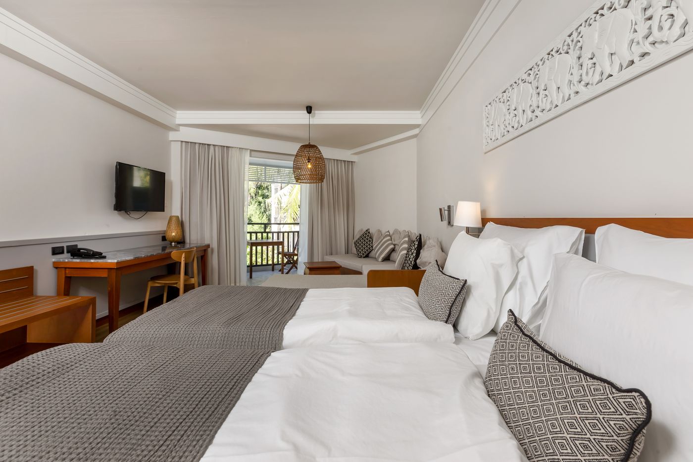 Sunwing-Bangtao-Beach-Room-30