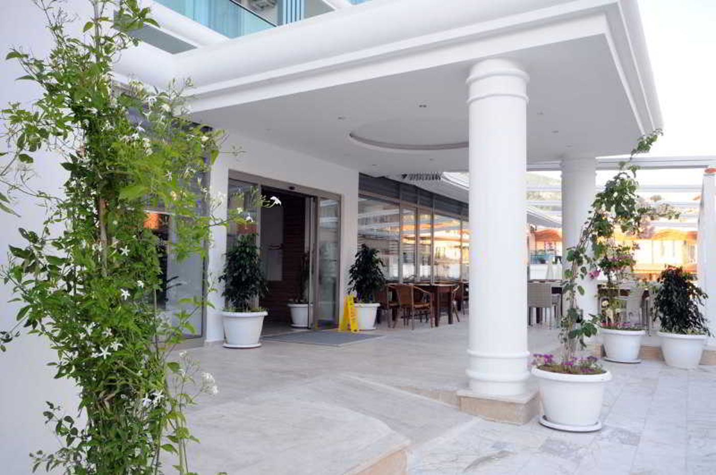 Idas-Hotel-General-view-9