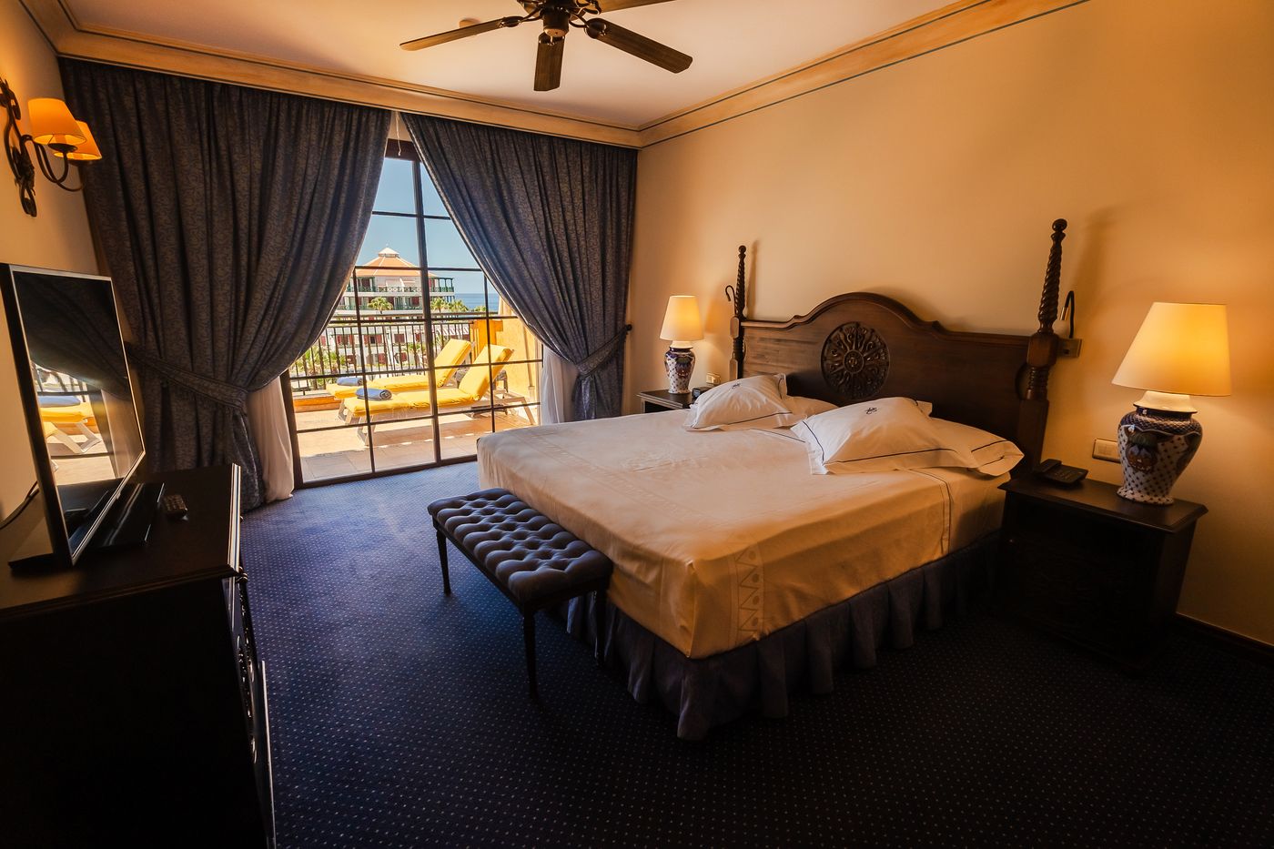 Europe-Villa-Cortes-Room-33