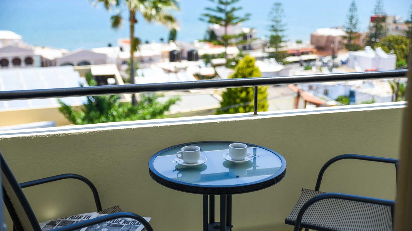 Theo-Hotel-Terrace-83