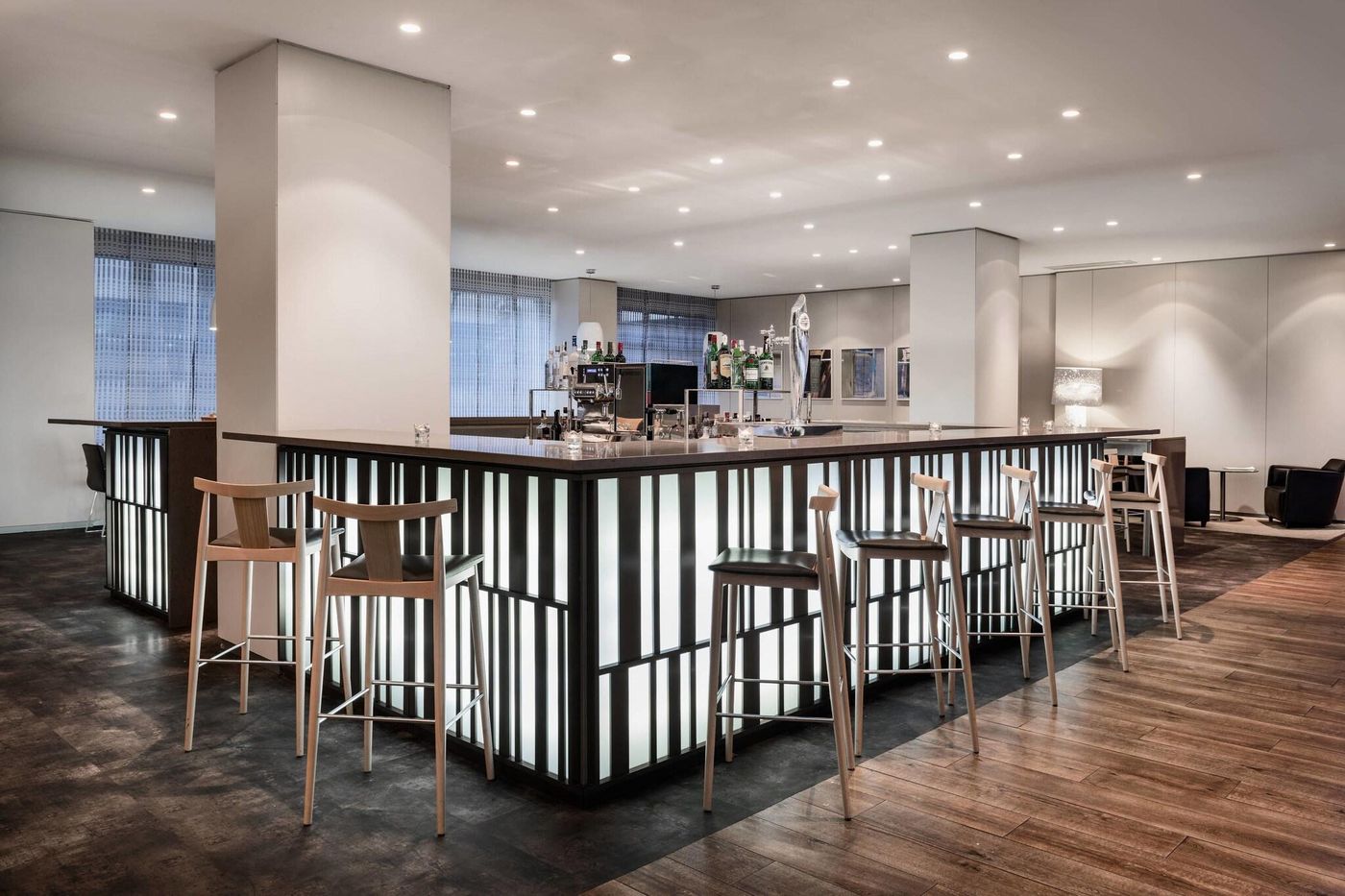 AC-Iberia-Las-Palmas-Lobby-43