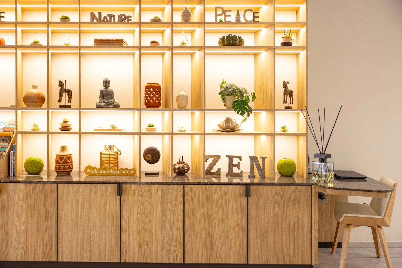 Eden-Hotel---Spa-Lobby-36