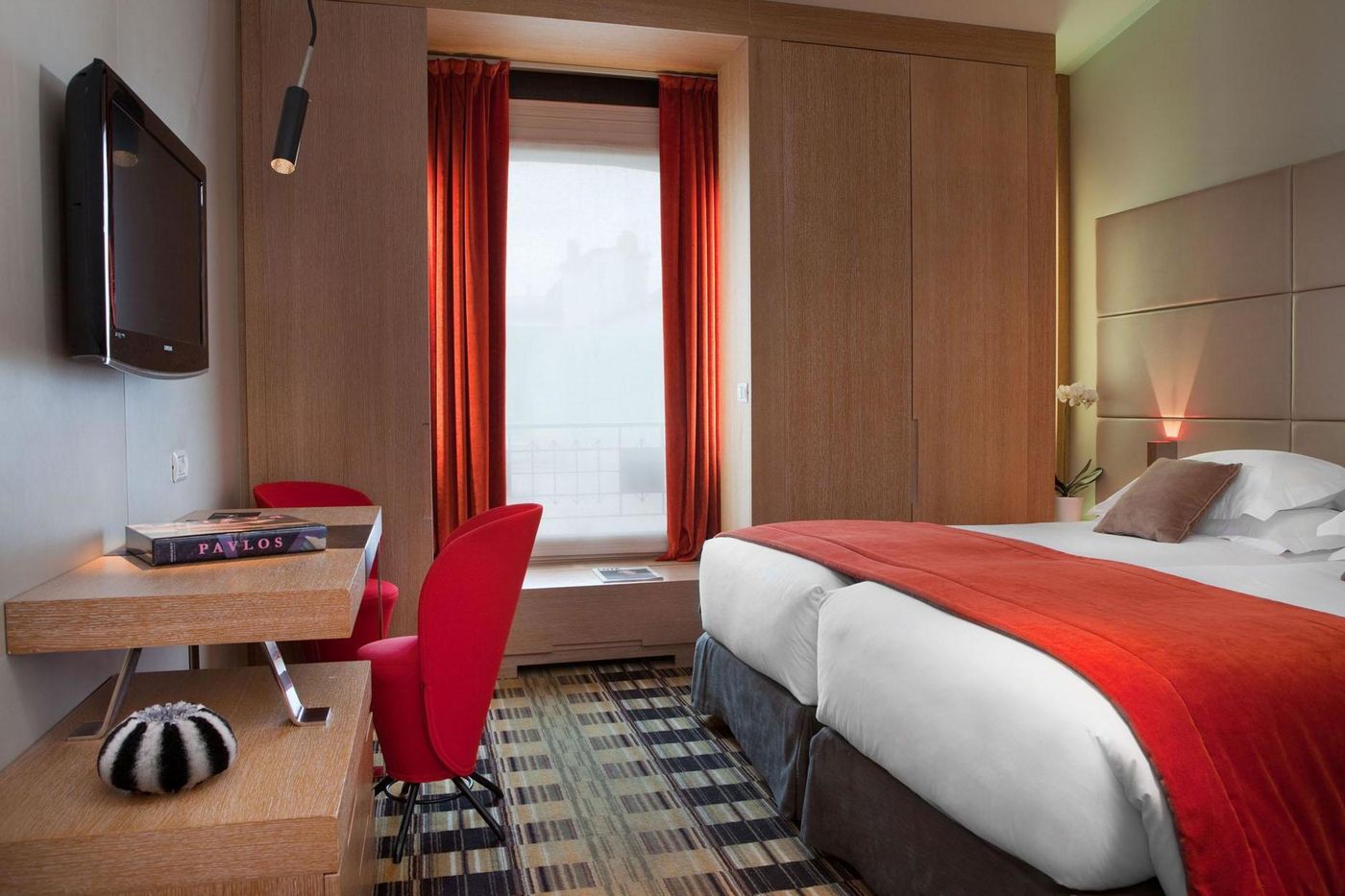 Hotel-Golden-Tulip-Opera-De-Noailles-Room-7