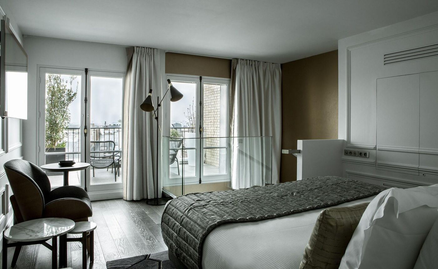 La-Clef-Champs-Elysees-by-The-Crest-Collection-Room-27