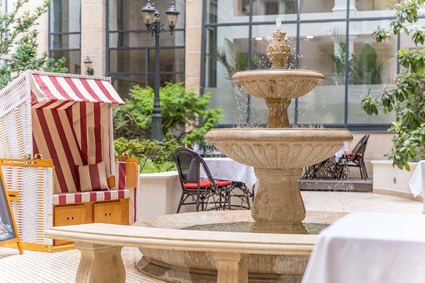 Queen-s-Court-Hotel-and-Residence-Terrace-57